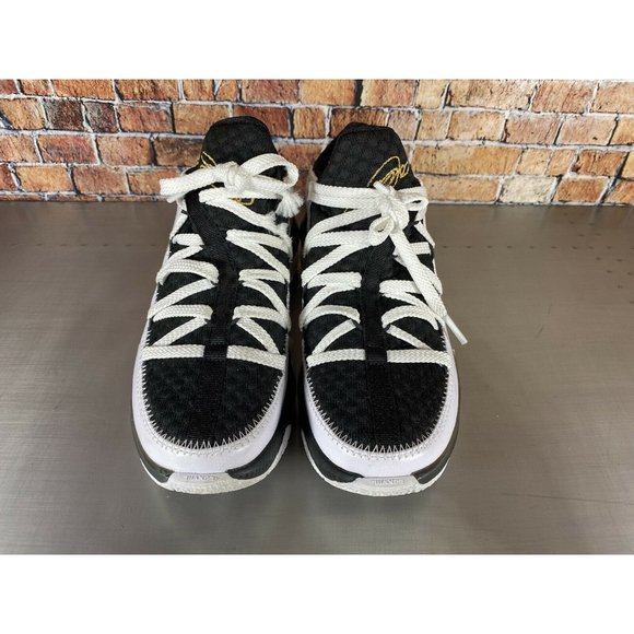 Nike LeBron 17 Low Metallic Gold Basketball Shoes Men's Size 6 Women's Size 7.5 - Picture 8 of 9